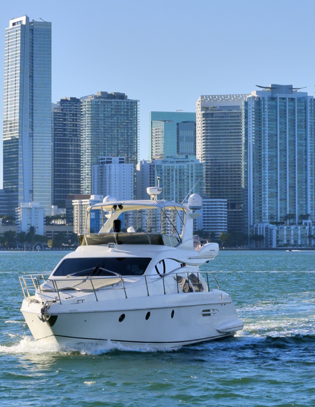 Azimut Flybridge Dolce Vita III 60ft